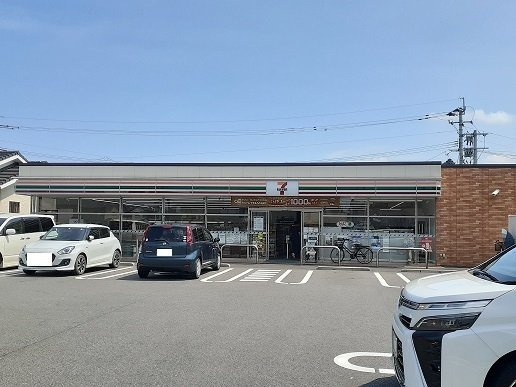 ラシュレＲの周辺|セブンイレブン出北店まで850m