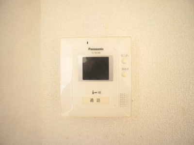 【セキュリティ】 | ブランシェントＡ | 訪問者の確認ができるTVドアホン付きです♪