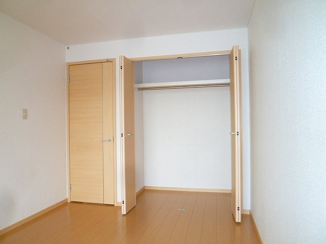 リヴァーサイド　ＨＫの収納