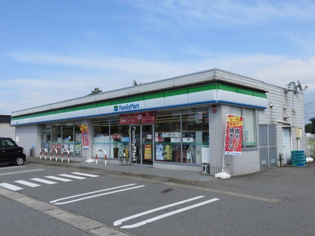 リヴァーサイド　ＨＫの周辺|ファミリーマートまで350m