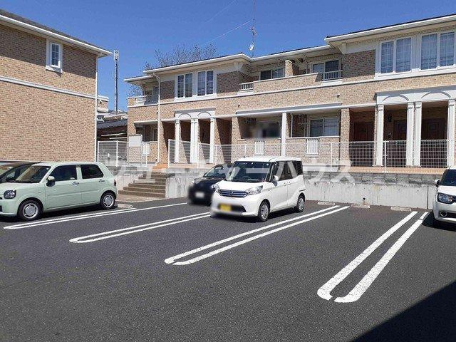 アクア　ガーデン　Ⅲの駐車場|駐車スペースもあります