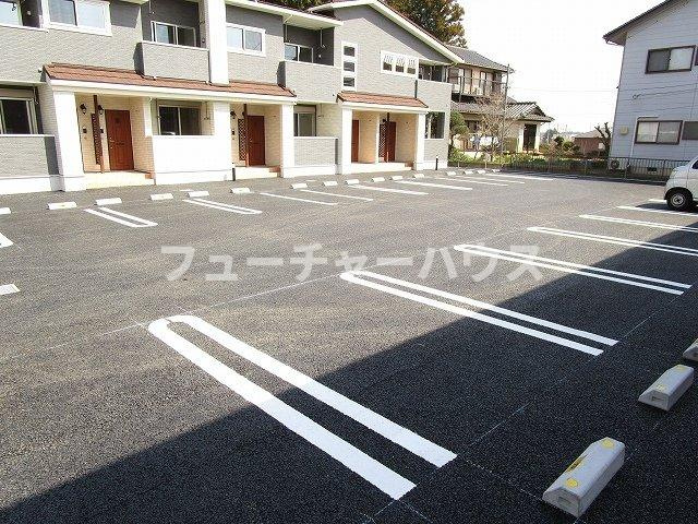 サニーメゾンＢの駐車場