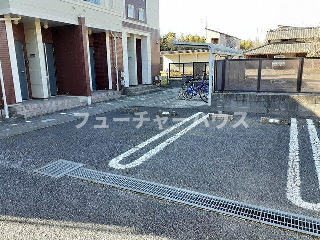 ボワ・コリーヌの駐車場