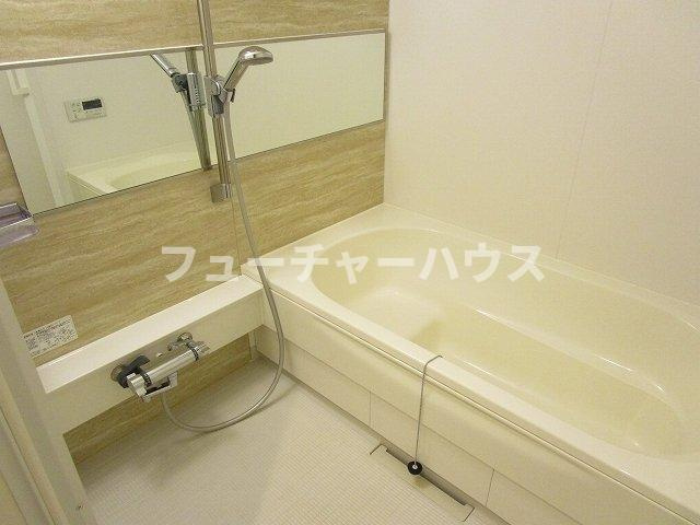 スイート　レイの浴室