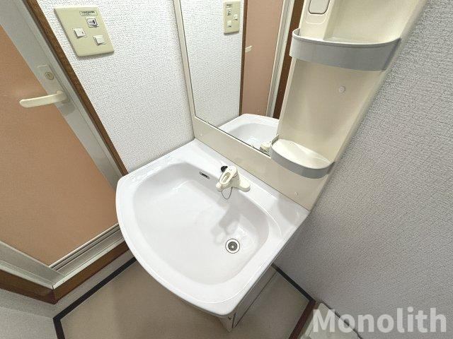 ポポラート泉の洗面所