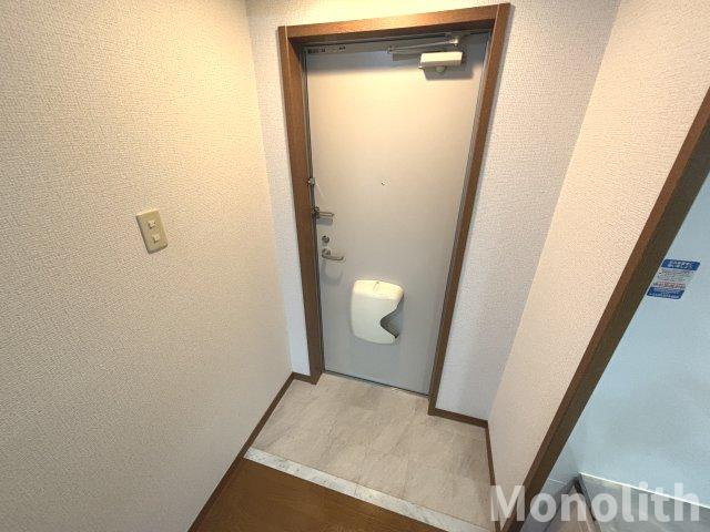 ポポラート泉の玄関