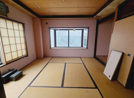 横浜市西区久保町のビル