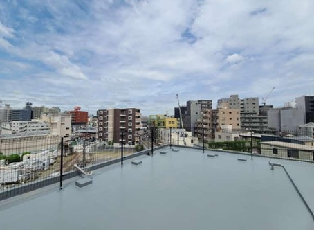 横浜市西区久保町のビル