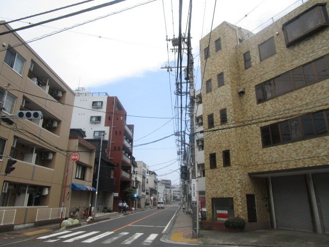 横浜市西区久保町のビル