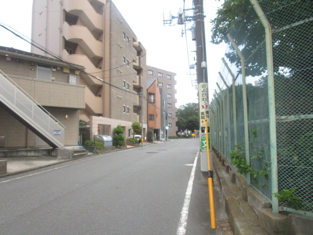 横浜市西区久保町のビル