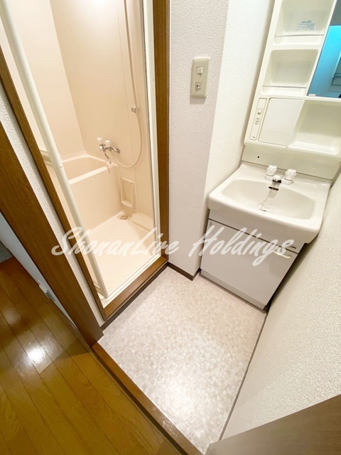 藤沢市善行３丁目の賃貸マンションの洗面所