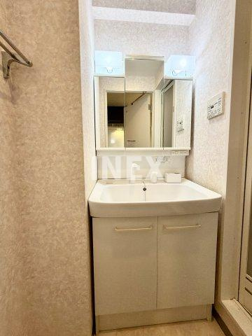 横浜市南区永田東１丁目の賃貸マンションの独立洗面台