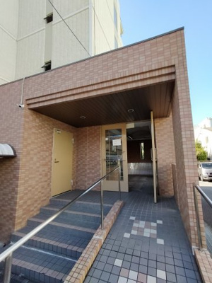 【エントランス】 | エバーグレイス森本