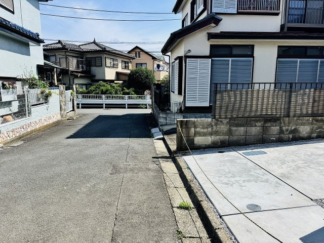 八王子市　中野上町　新築一戸建て　０１期の前面道路含む現地写真|～西側4.5ｍ道路に面しています～