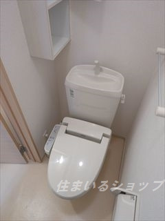 アート・ハウス　弐番館のトイレ|シャワートイレ・収納棚あり