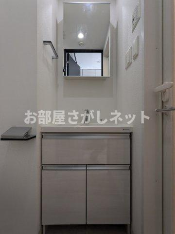 プレミアムキューブ新中野の洗面所