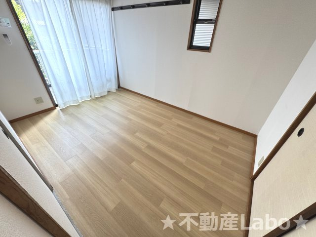 セジュール住吉A棟の洋室