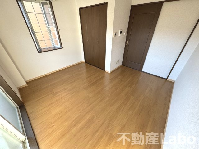 カーザモラエスの洋室