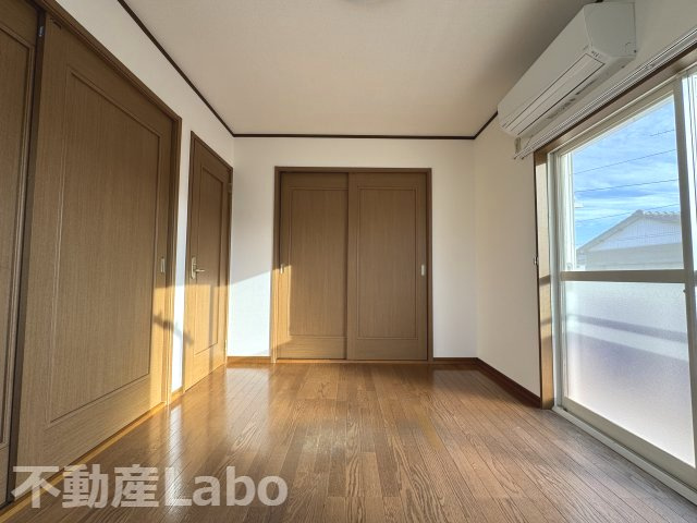 徳島市南沖洲１丁目の一戸建ての洋室