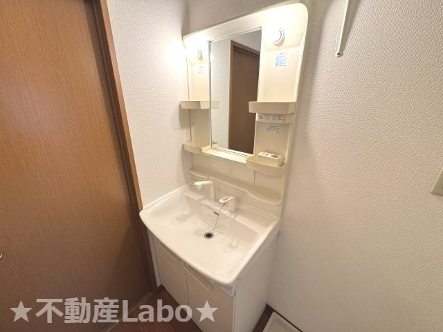 クウラージュ　C棟の洗面所