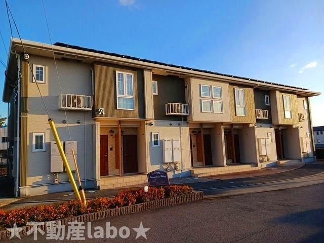 サンパティークパレス　Ａの外観