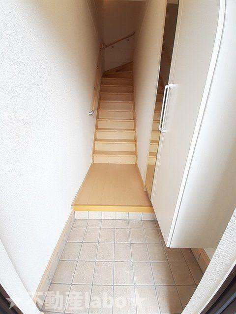 サンパティークパレス　Ａの玄関