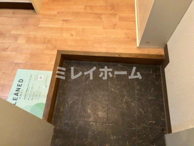 日興パレス大森パートⅡの玄関