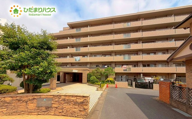 サーパス城南けやき通り　中古マンションの外観|緑豊かな敷地で、落ち着いた住環境が魅力です。