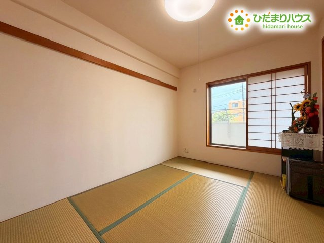 サーパス城南けやき通り　中古マンションの和室|リビングとつながる続き間の和室で、開放感のある空間です。