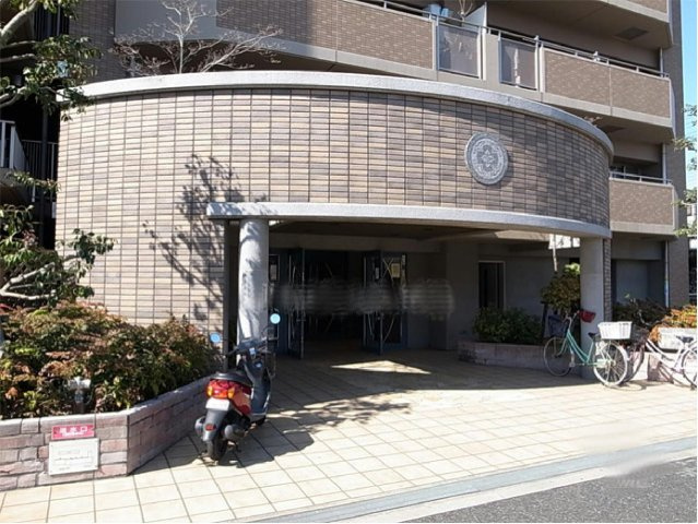サンシティ尼崎・西難波の玄関