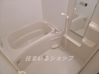リバーサイド北斗の浴室|追い焚き・浴室暖房乾燥機あり