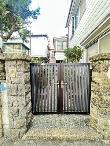 尼崎市大庄西町四丁目貸家のエントランス