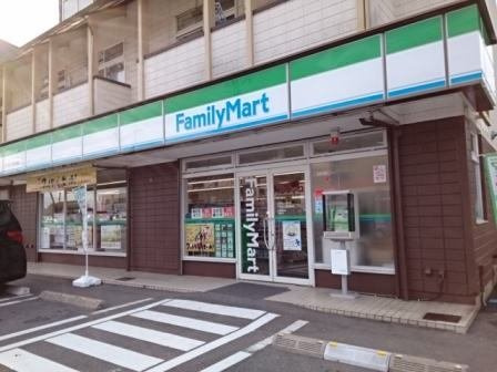メゾンド　クラッシモ　Ａの周辺|ファミリーマートまで450m