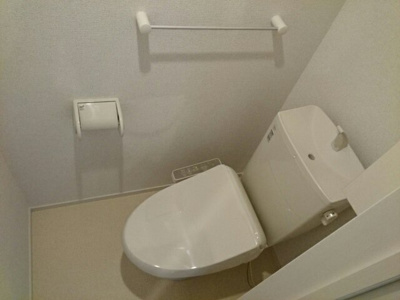 【トイレ】 | アジュール岩出 | シンプルで使いやすいトイレです