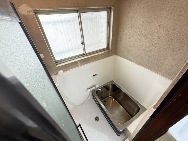 岬町21-14戸建の浴室