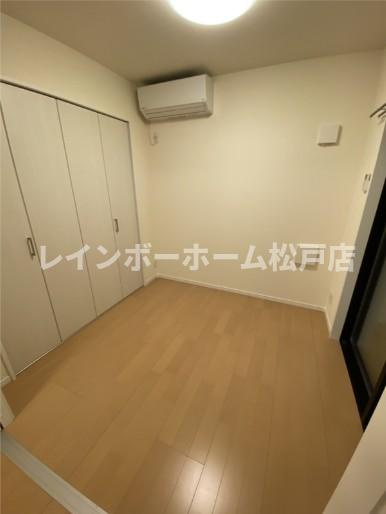 松戸市上本郷のアパートの寝室