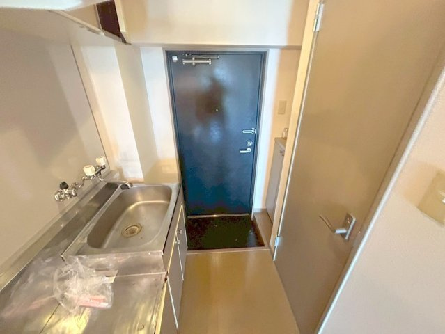 イーズ千里山の玄関