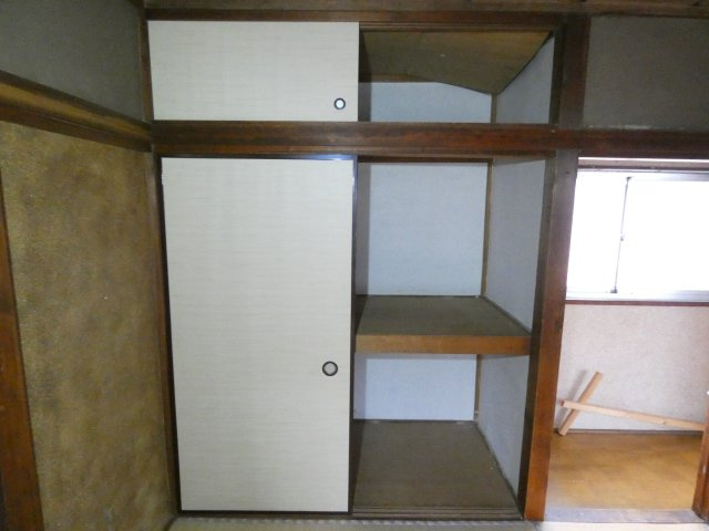 上山口貸家の内装