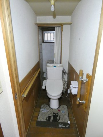 上山口貸家のトイレ