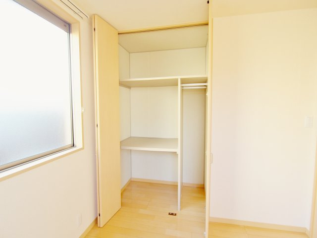 サニーハイツ城ヶ丘の収納