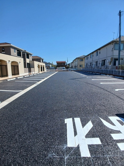 【駐車場】 | ラ　ペ　フランⅡ | 駐車場があるので、車を買う予定の方も安心です