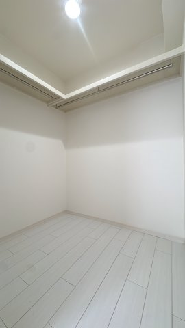 【収納】 | 春日原パークホームズ☆仲介手数料無料☆ | 奥行きを活かした収納設計。お部屋を常に美しく保つことができます。