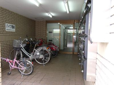 ハイツ東のエントランス