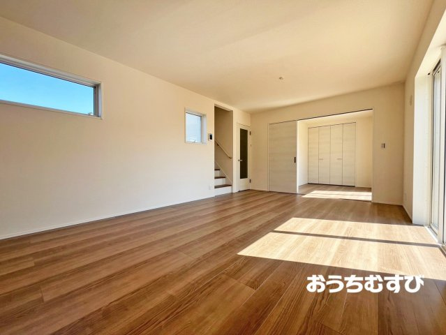 春日井市高森台３丁目(全1棟)の居間・リビング
