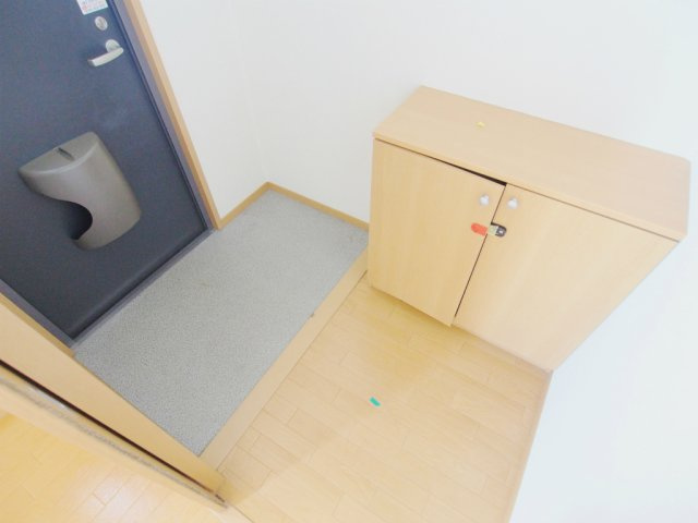 サンビレッジ府中Bの玄関