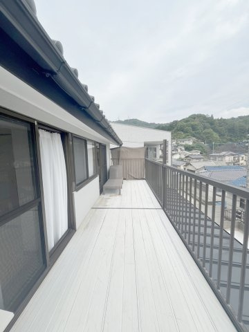 桜ヶ丘戸建のバルコニー