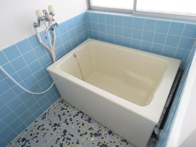 平田マンションの浴室