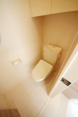 【トイレ】 | グランディール | 落ち着いた色調のトイレです