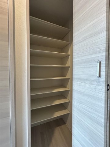 Modern palazzo博多FRONTの収納