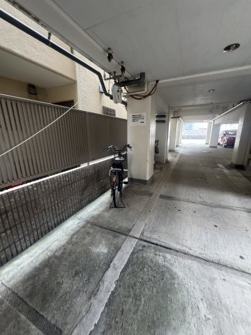 風早ビルの外観